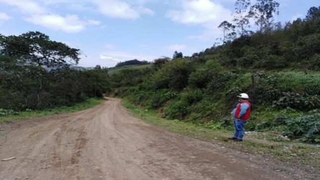 Gobierno Regional de Piura ejecutó mantenimiento de vía Santa Cruz - Surpampa en Sicchez - Ayabaca