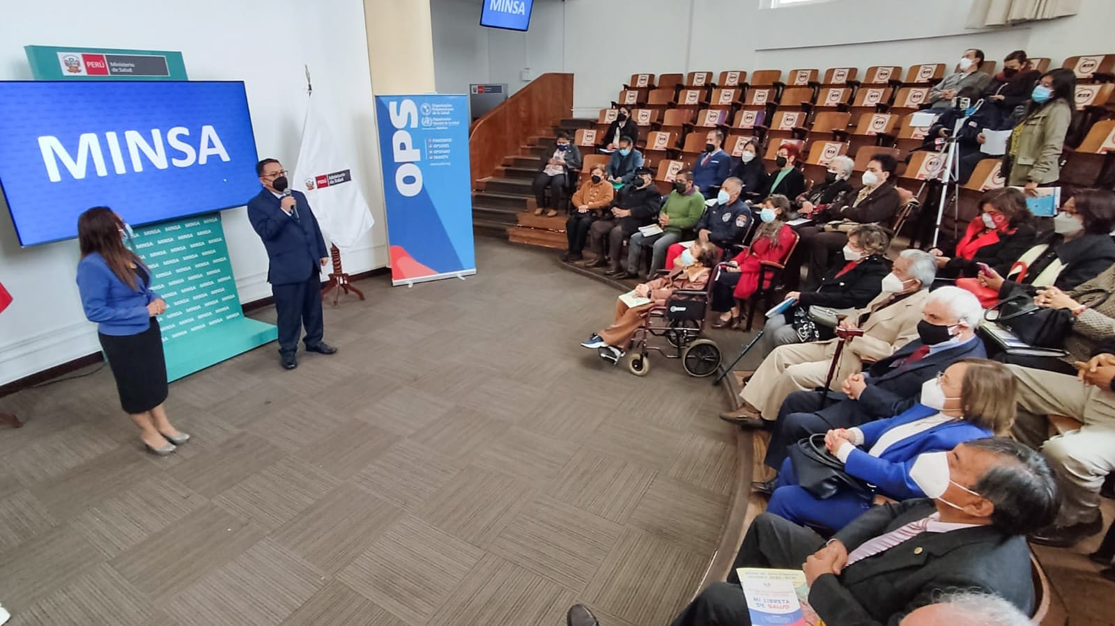 Destacados adultos mayores son reconocidos por mantener hábitos saludables