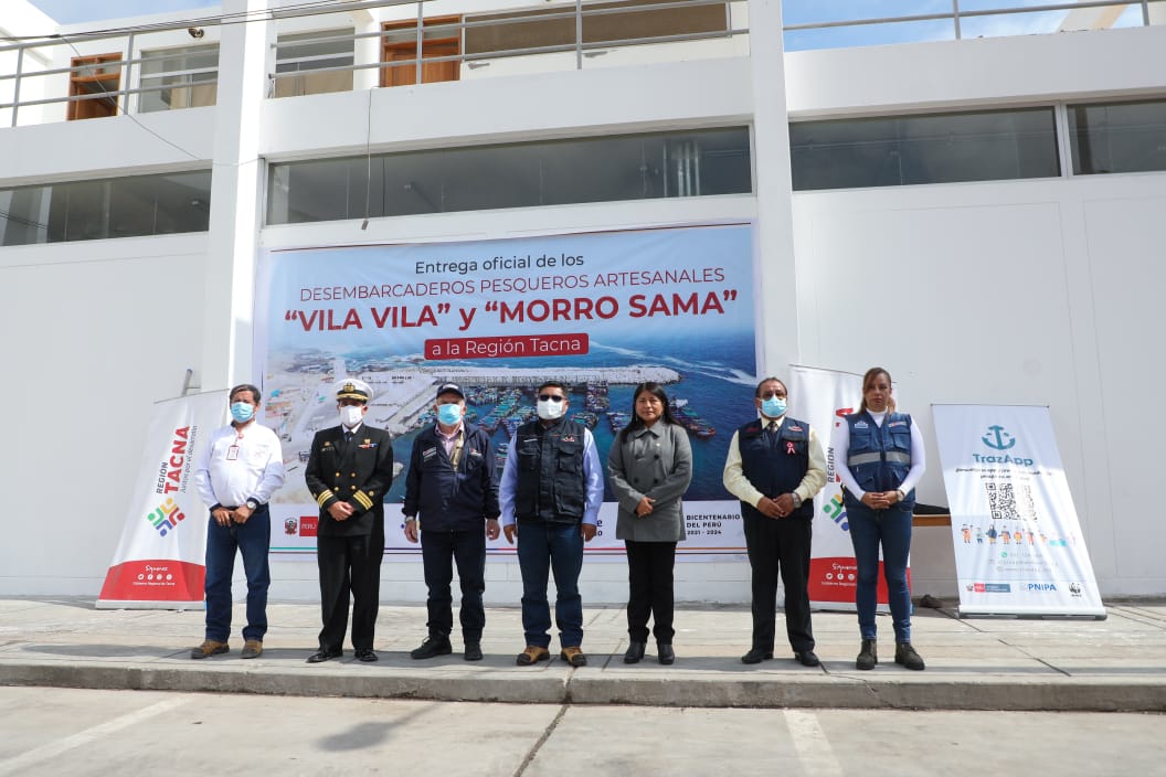 Ceremonia de transferencia de los desembarcaderos pesqueros de Vila Vila y Morro Sama a la región Tacna