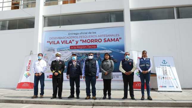 Ceremonia de transferencia de los desembarcaderos pesqueros de Vila Vila y Morro Sama a la región Tacna