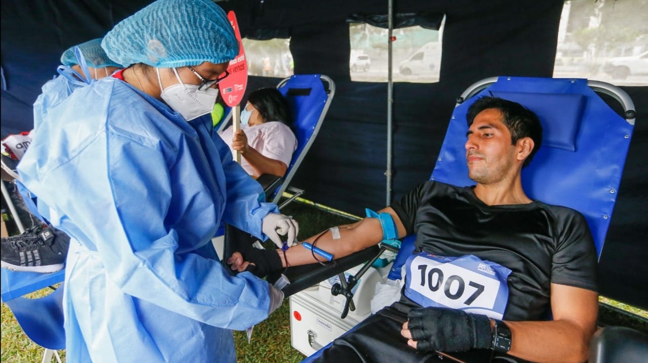 Más de 1000 personas participaron en “Lima Corre 5K” con el fin de promover la donación voluntaria de sangre