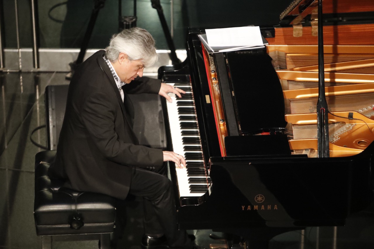 Ministro de Cultura disfrutó del concierto de reconocido pianista ecuatoriano Juan Castro Ortiz