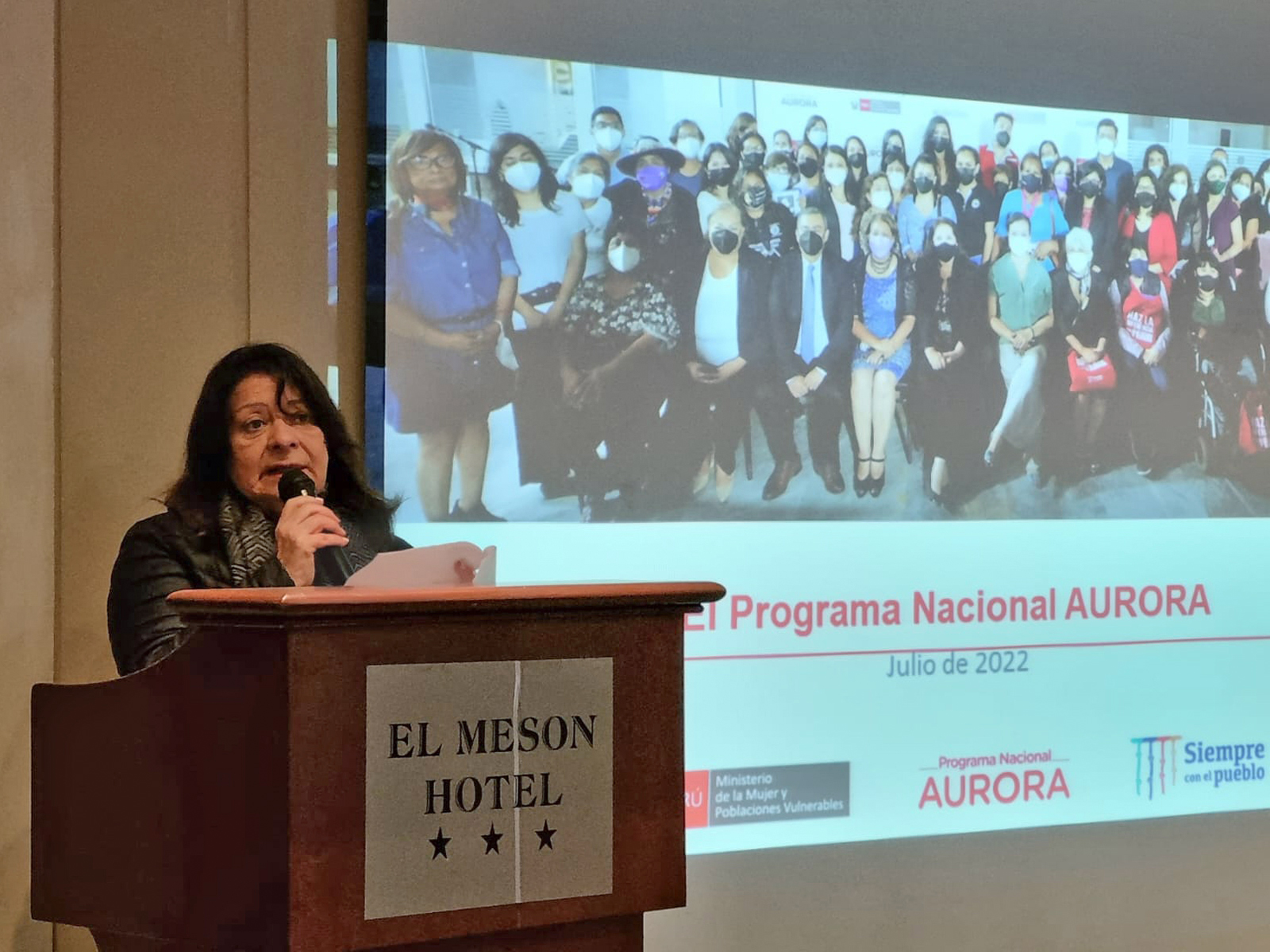 Ministra Diana Miloslavich participa de taller de reestructuración del Programa Aurora