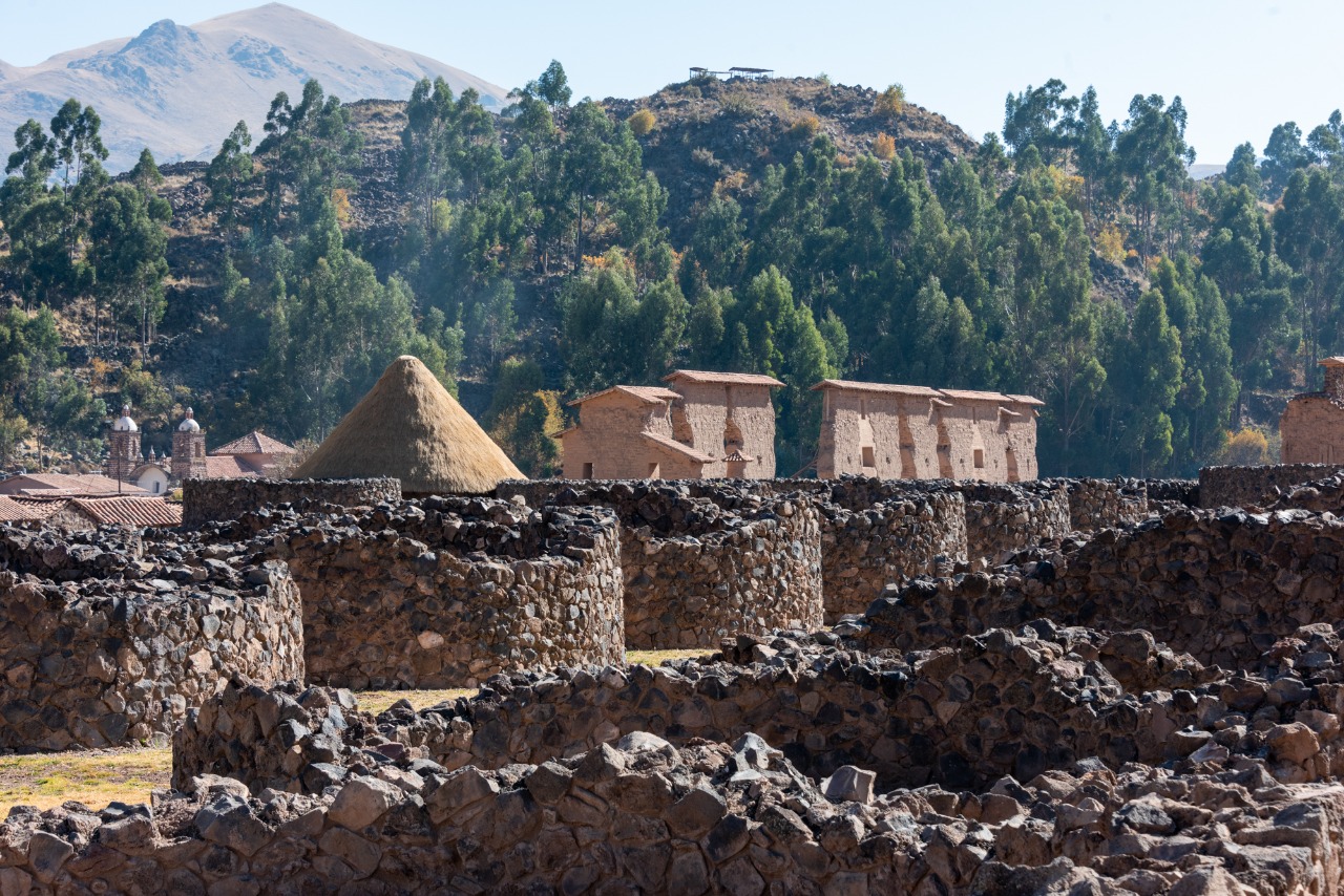 Ministerio de Cultura invirtió más de 10 millones de soles en la recuperación del sector Qolqas del Parque Arqueológico de Raqchi