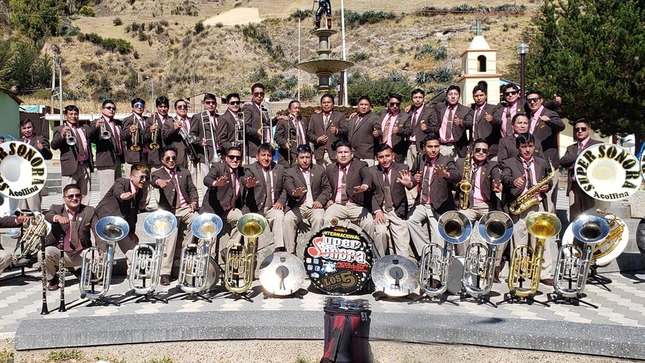Ministerio de Cultura otorga distinción de Personalidad Meritoria de le Cultura a la Asociación Musical Internacional Super Sonora Acollina
