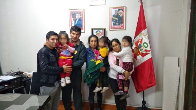 Policía ubicó a menores y estas se reencontraron con sus padres.