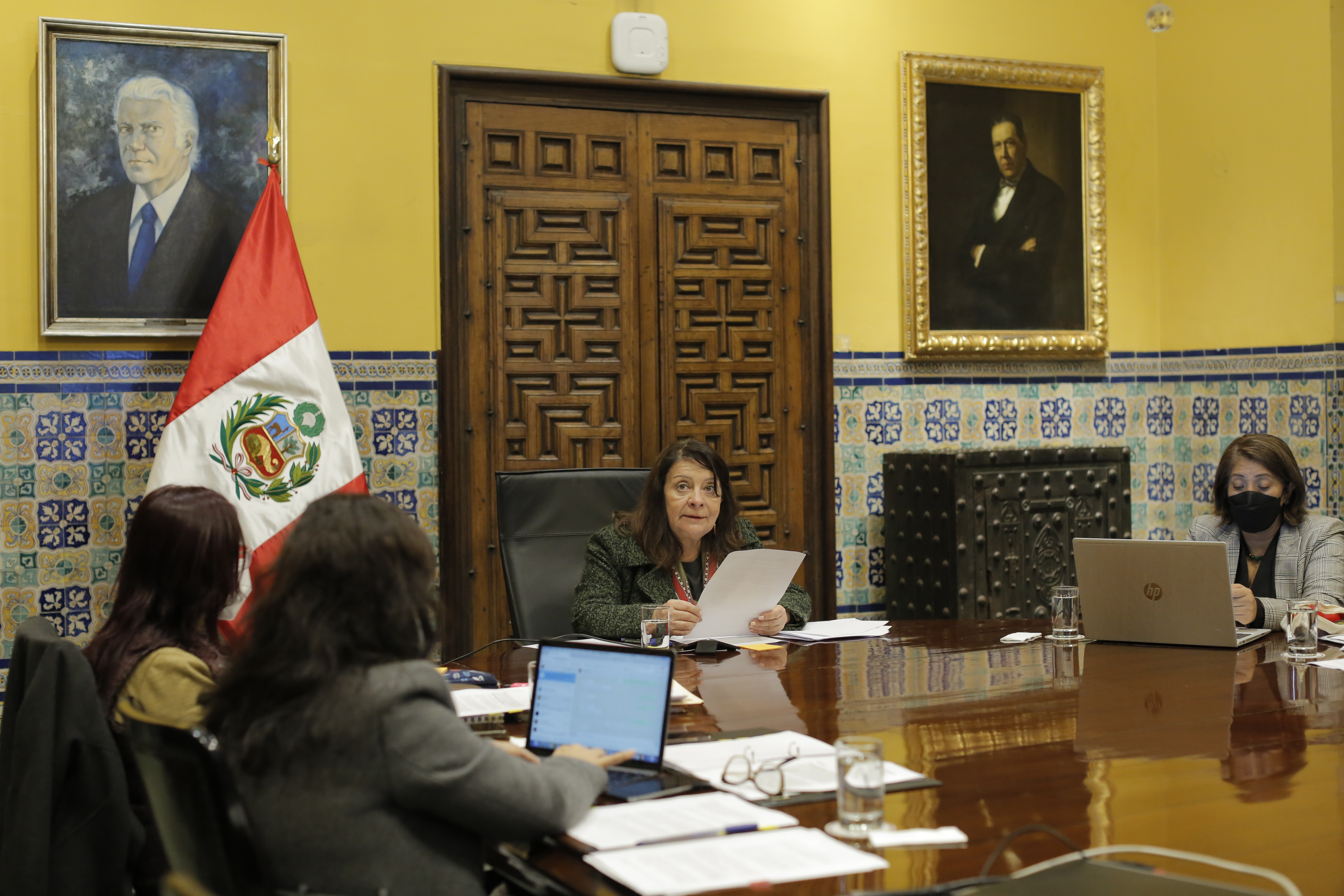 Presentación de Diana Miloslavich en la Comisión de Mujer y Familia del Congreso