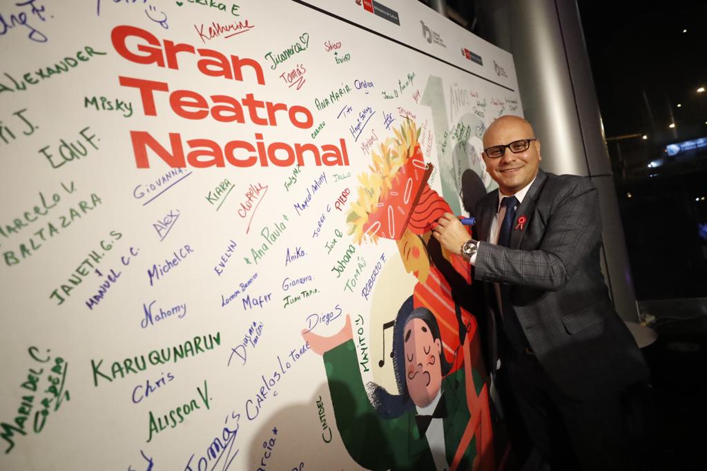 Ministro de Cultura participó en el aniversario del Gran Teatro Nacional