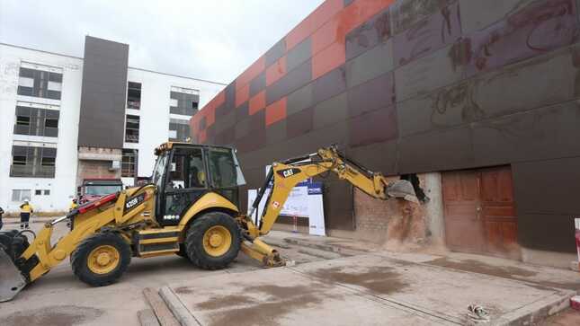 Minsa inicia obras tempranas en el Hospital Antonio Lorena del Cusco