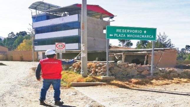 Contraloría identifica favorecimiento a postores en mantenimiento de caminos vecinales de Canchis