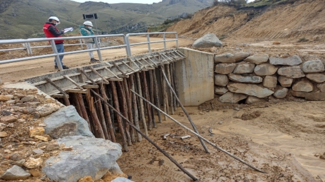 Contraloría detecta presunto direccionamiento en proceso de contratación de obra vial de S/ 12 millones en el distrito de Santiago de Chuco