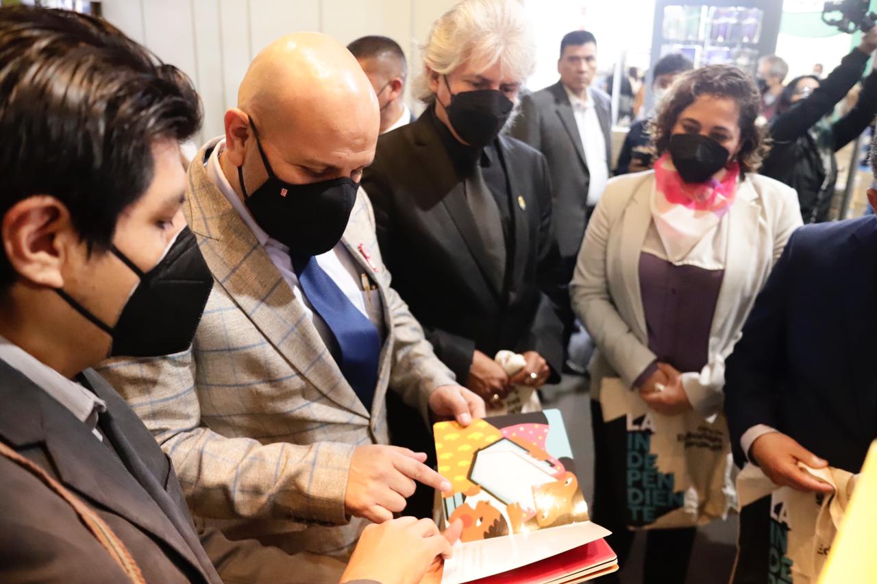 Ministro de Cultura Alejandro Salas inauguró la 26. Edición de la Feria internacional del Libro (FIL)