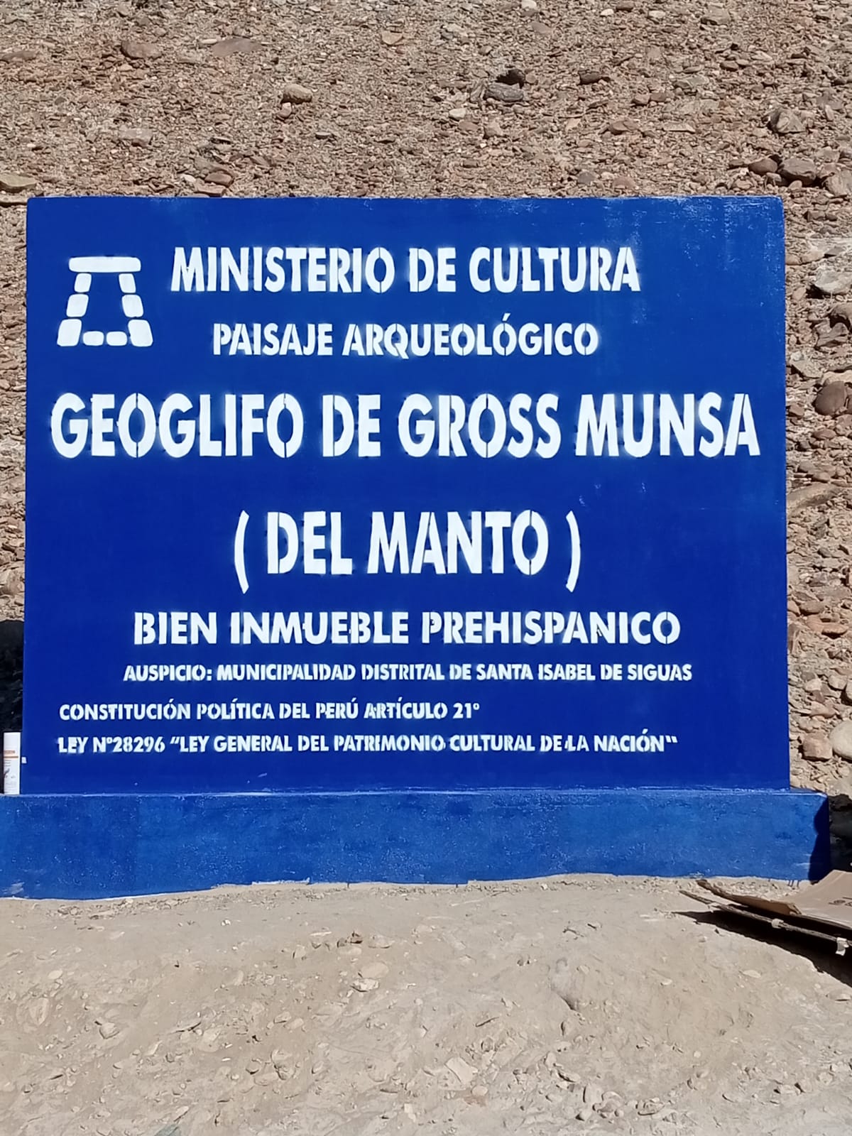 Ministerio de Cultura realizó el saneamiento físico legal del Paisaje Arqueológico Geoglifo Gross Munsa en Arequipa
