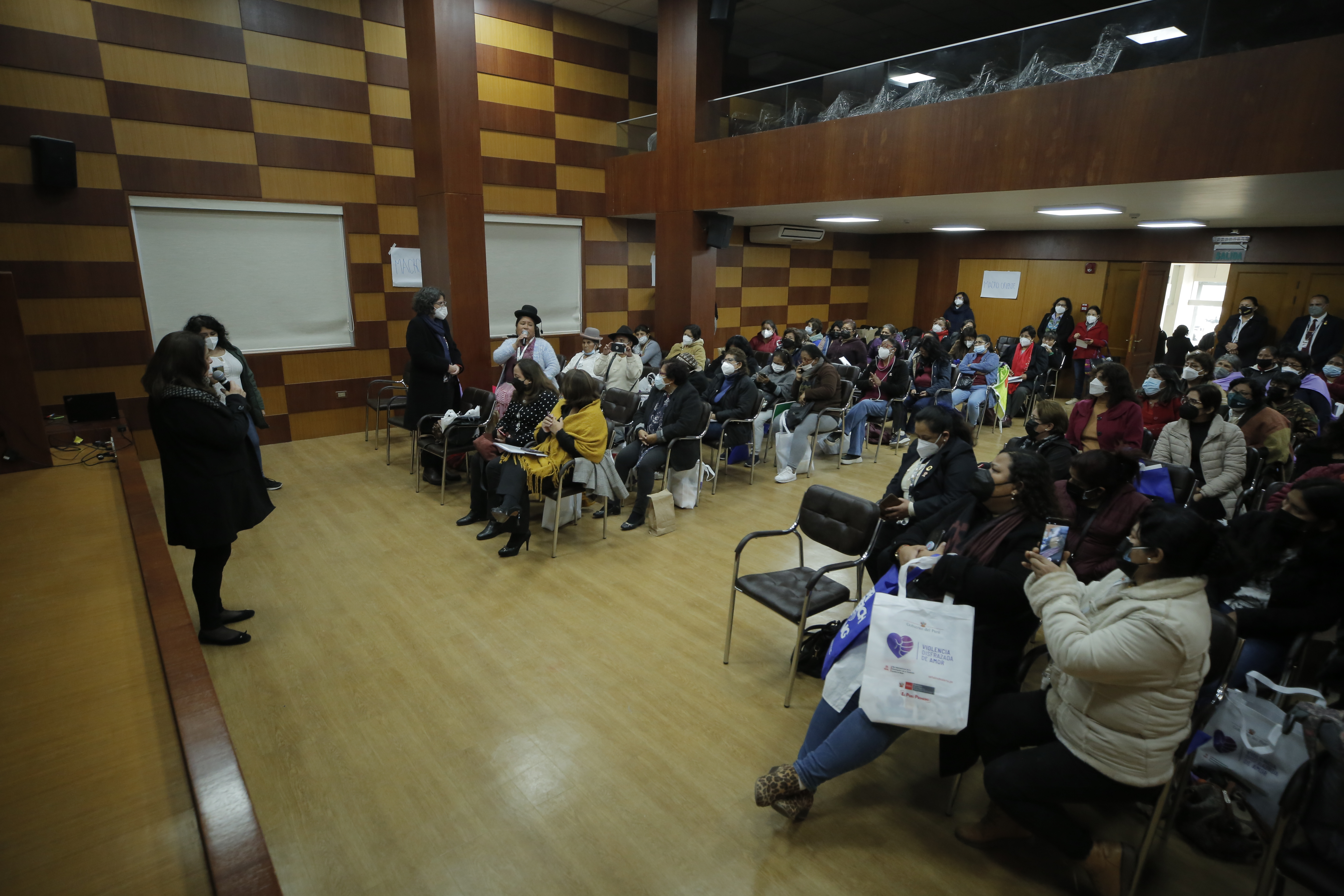 Diálogo de cuidados con organizaciones de mujeres del campo y la ciudad