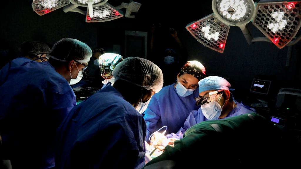 Hospital Sergio Bernales realiza exitoso bypass aorto-coronario a adulto mayor de 68 años