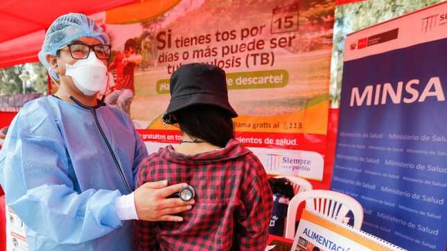 Minsa logra reducir de 24.3 % a 7.8 % los casos de abandonos al tratamiento de tuberculosis resistente en el país