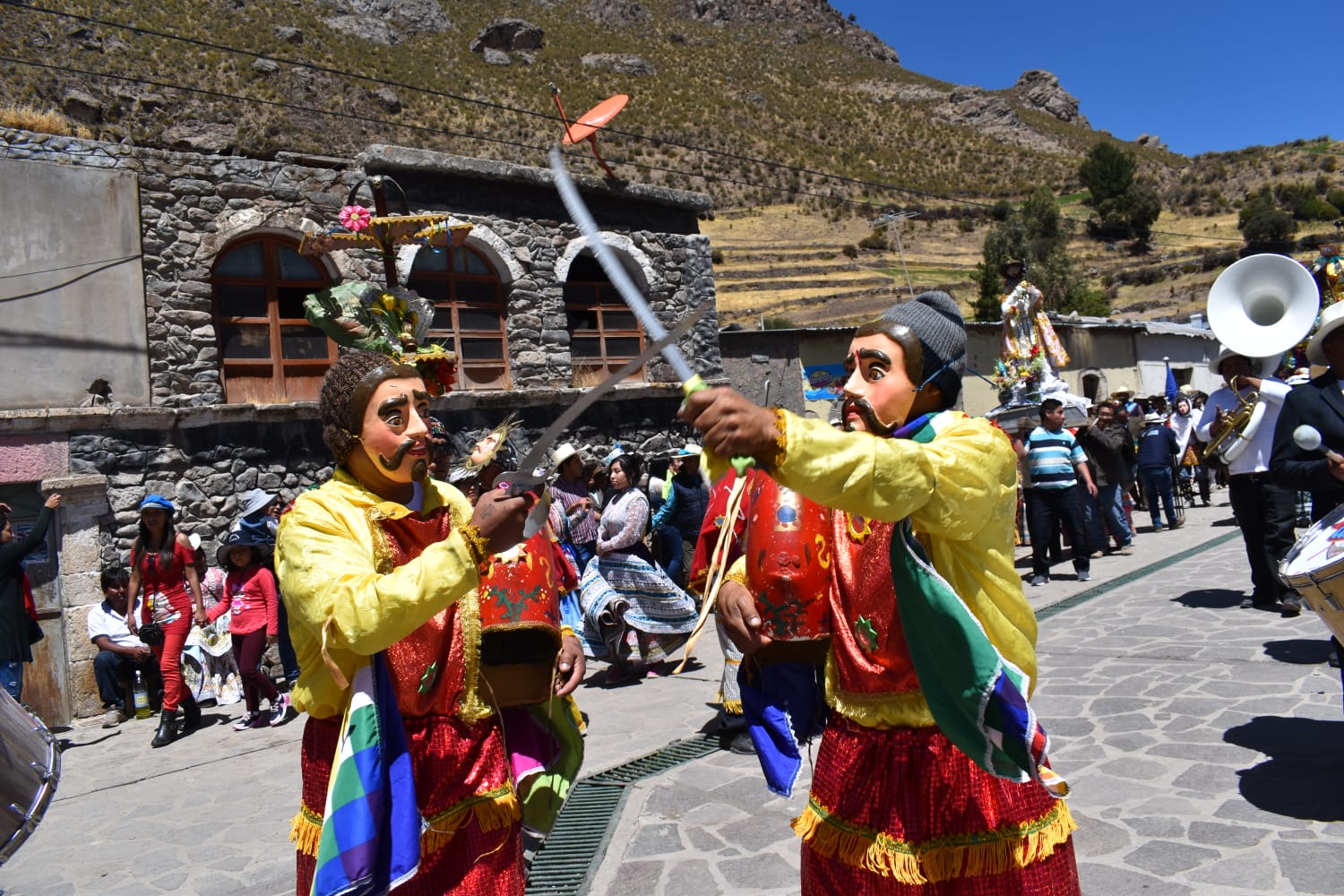 Ministerio de Cultura declaró Patrimonio Cultural de la Nación a la danza Turko tusuy de Caylloma