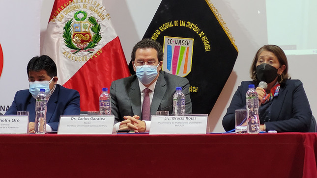 foro sobre población desplazada, familiares y víctimas de la violencia