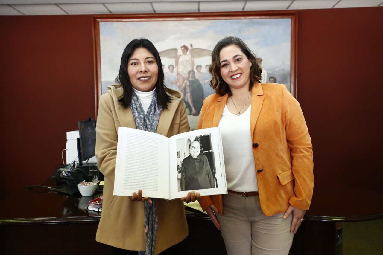 Ministra Betssy Chavez promoverá las ‘Bibliotecas virtuales’ como parte de Política Nacional del Libro, la Lectura y las Bibliotecas al 2030