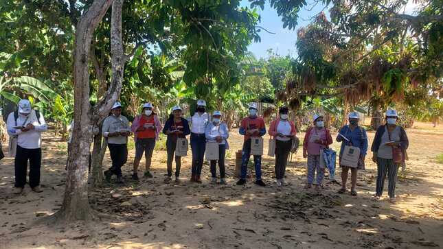 El OSINFOR capacitó a concesionarios de Madre de Dios se capacitaron sobre delitos forestales.