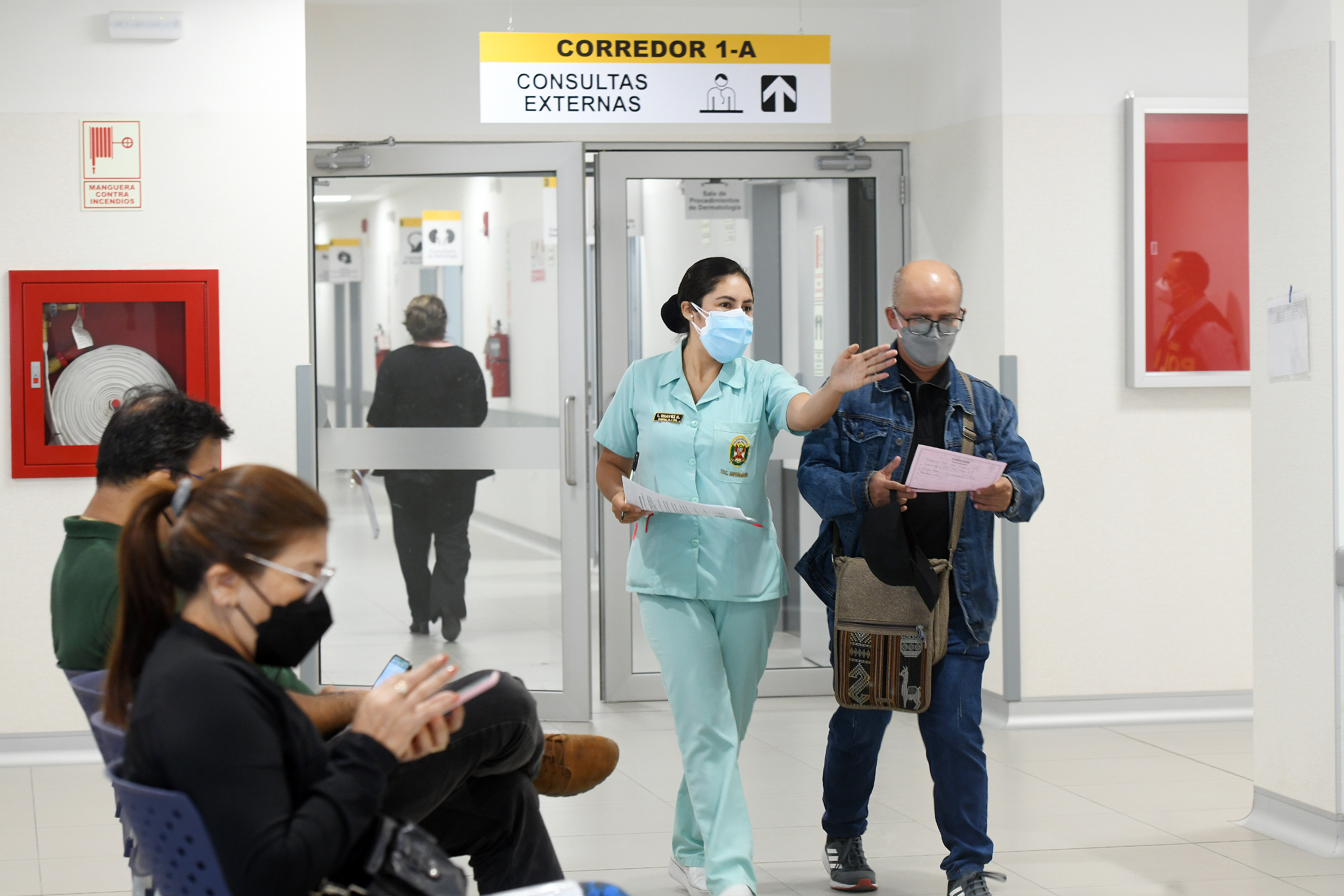 Aseguradora Saludpol financia atención médica y brinda reembolsos a policías y sus familias