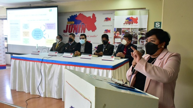 Dirección Regional de Educación (DRE) de Junín organizó el “Lanzamiento de la Ruta de Formulación del Proyecto Educativo Regional”