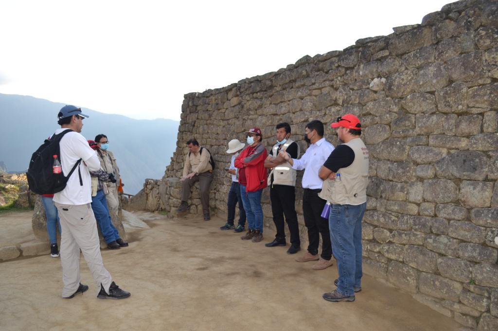 Ministerio de Cultura en conjunto con Mincetur y Minam realizaron visita técnica a la Llaqta de Machupicchu