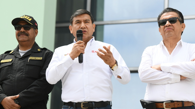 Ministro Morán: Gobierno busca siempre el diálogo, pero sin tolerar a violentistas.