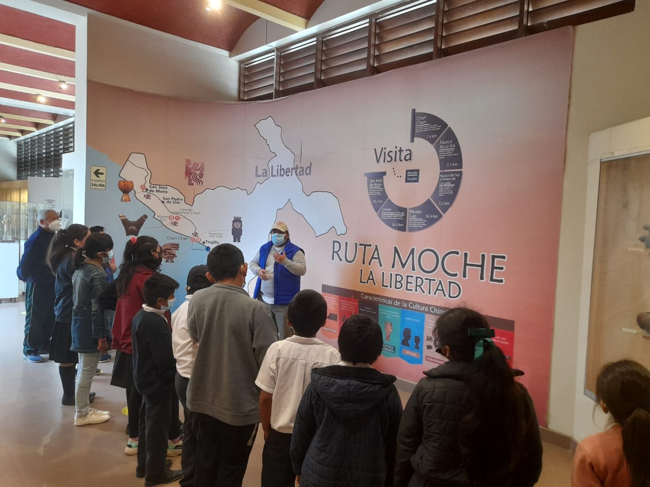 La Libertad: Ministerio de Cultura sensibilizó a pobladores que viven alrededor de Chan Chan