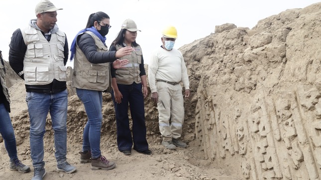 Ministra de Cultura supervisó ejecución de obras de los proyectos de la Huaca Takaynamo y el Conjunto amurallado Utzh-An