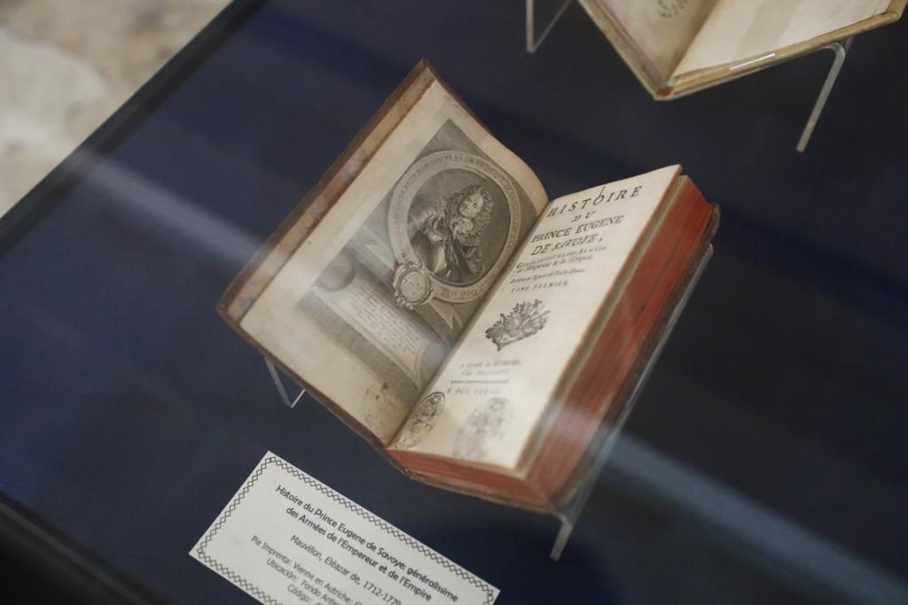 Ministra de Cultura participó en la inauguración de exposición de los libros del libertador don José de San Martín