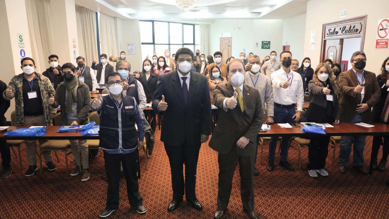 Minsa forma instructores y coordinadores en curso de evaluación de establecimientos de salud e índices de seguridad hospitalaria
