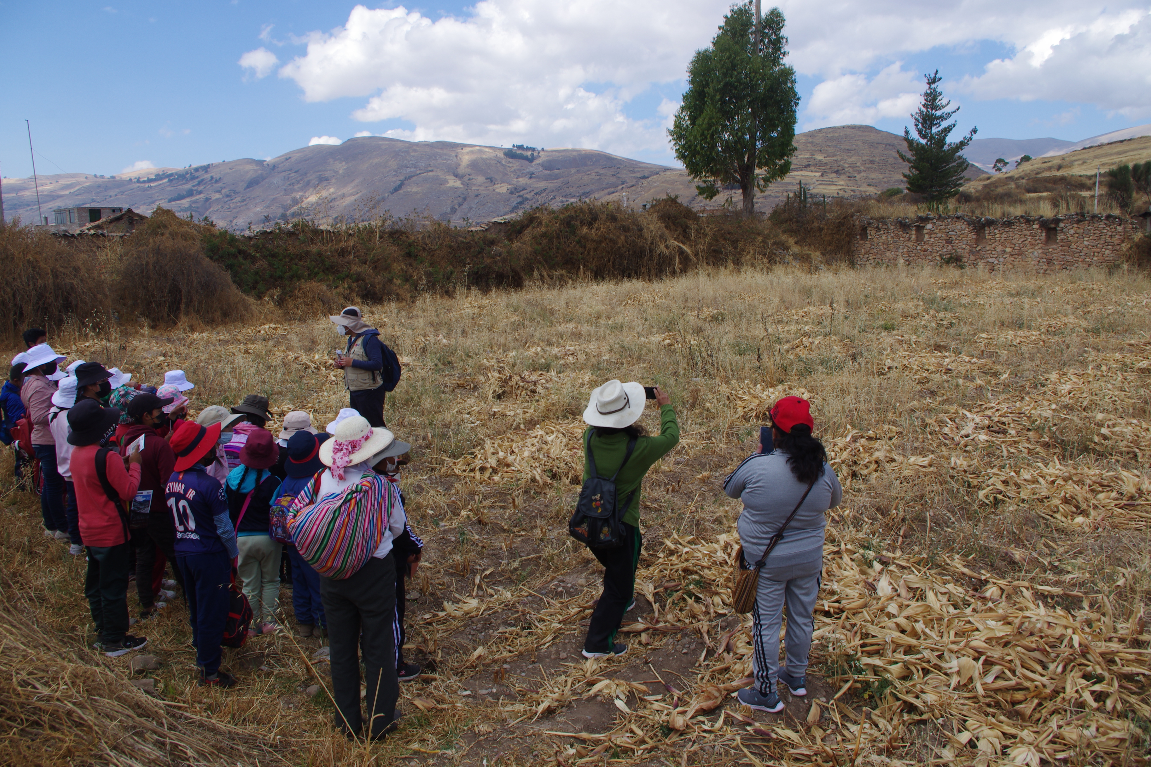 Escolares de Jauja recorrieron tramo del Qhapaq Ñan en la región Junín