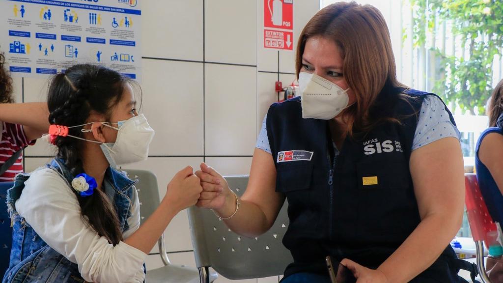 SIS financió más de 37 millones de atenciones de salud a menores de 12 años durante la pandemia