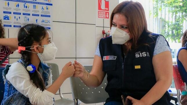 SIS financió más de 37 millones de atenciones de salud a menores de 12 años durante la pandemia