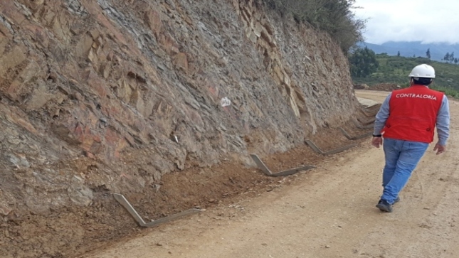 Contraloría halló presunto direccionamiento en contratación de servicio de mantenimiento de caminos vecinales en Santiago de Chuco