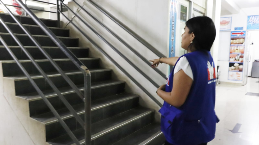 Comisionada supervisa accesibilidad en el Ministerio Público
