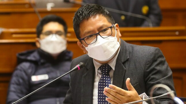 COVID-19: ministro López Peña sustentó ante el Congreso el proyecto de ley para financiar el pago de vacunas adquiridas en el 2020 y 2021