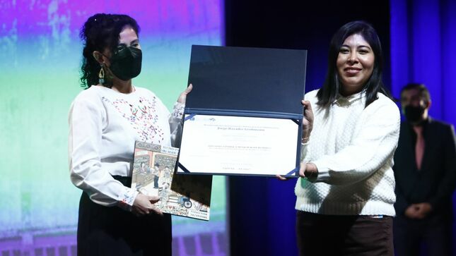 Ministra de Cultura participó de la entrega del reconocimiento “Jorge Basadre Grohmann” a bibliotecas y bibliotecarios