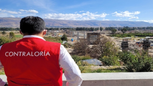 Contraloría detecta irregular adelanto de S/70 millones para construir puente Comuneros II