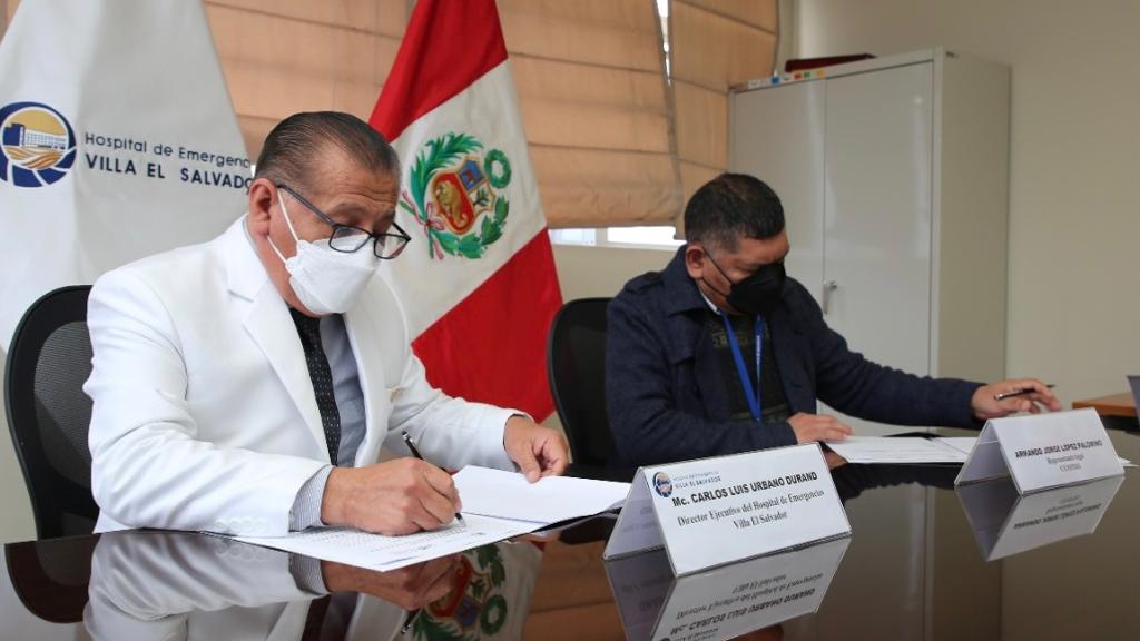 HEVES firma convenio para mejorar atención de niños con pie equino varo