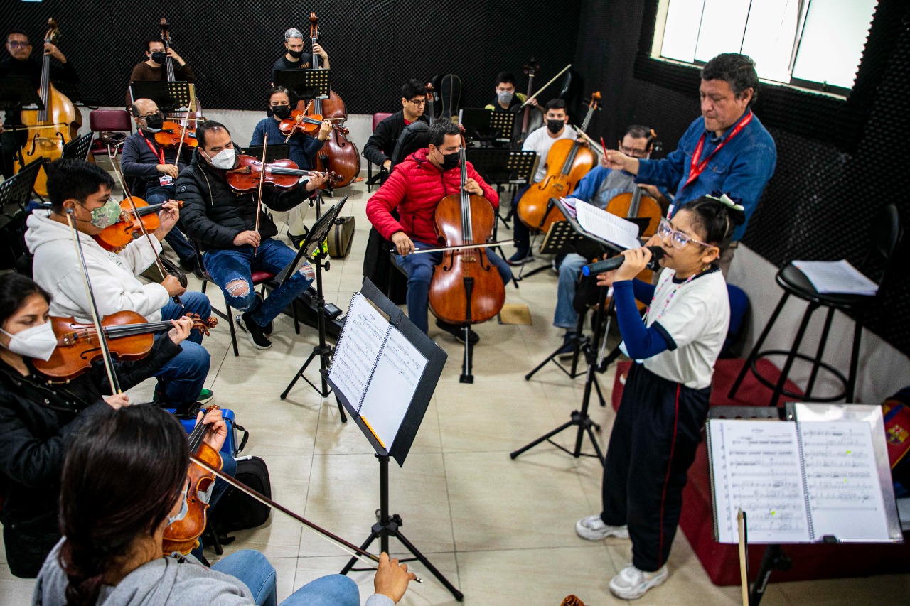 La Libertad: Nuevos talentos rinden homenaje póstumo a reconocido cantante José José