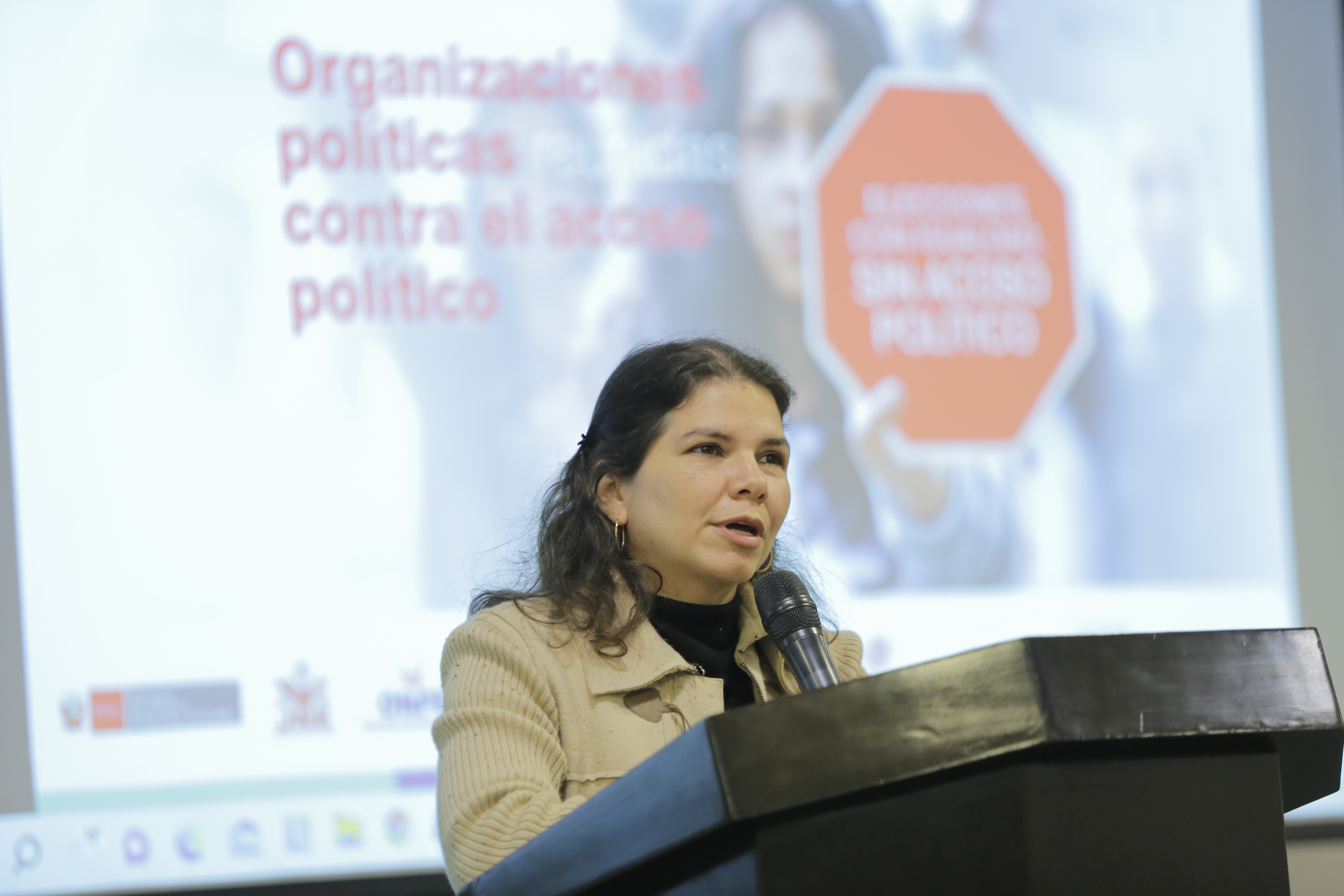 Compromiso contra el acoso político a las mujeres