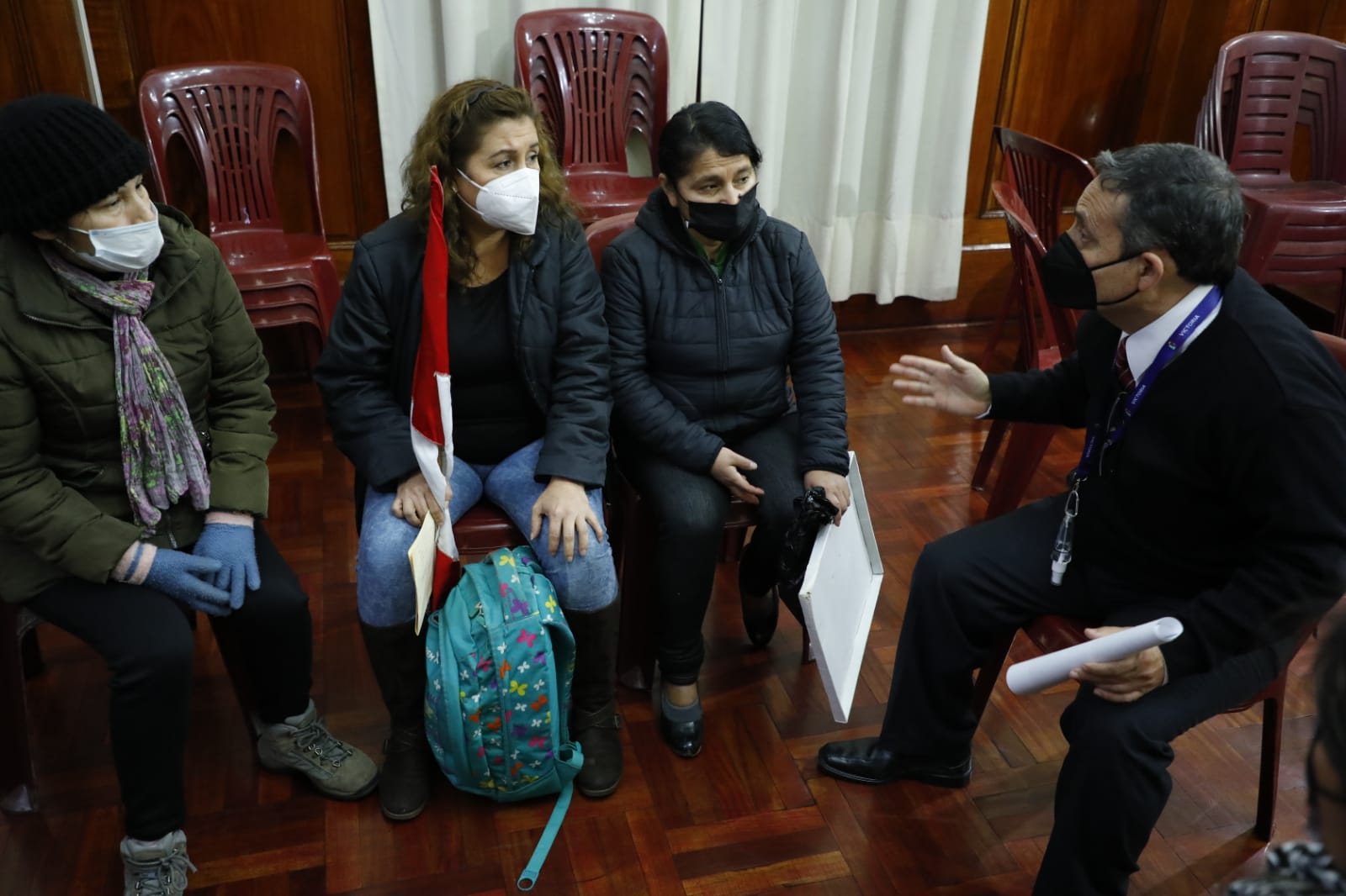 Reunión de autoridades de la municipalidad de La Victoria, Fiscalizadores del Conadis y madres de familia de niñas y niñas afectados por la OMAPED.