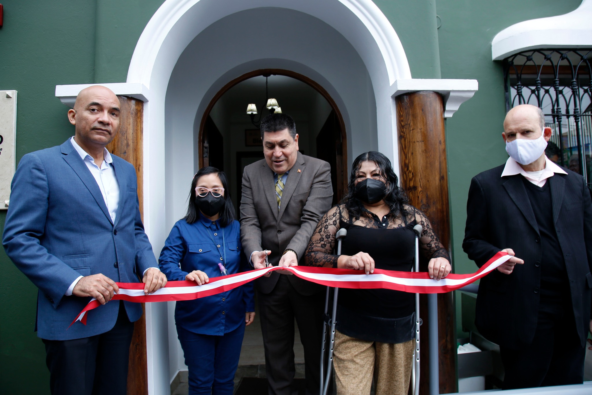 El Presidente del Conadis, Marco Antonio Gamarra La Barrera y el alcalde de la municipalidad de San Isidro, Augusto F. Cáceres Viñas participaron en inauguración del nuevo local de la Oficina Municipal de Atención a las Personas con Discapacidad (OMAPED), el cual cuenta con más de 530m2 y amplios ambientes para impartir talleres a más de 150 beneficiarios.