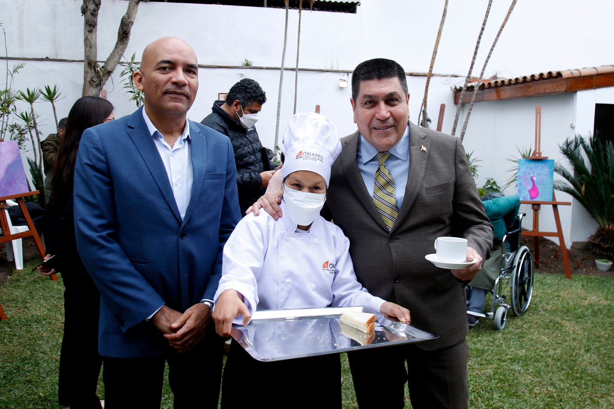 El Presidente del Conadis, Marco Antonio Gamarra La Barrera y el alcalde de la municipalidad de San Isidro, Augusto F. Cáceres Viñas participaron en inauguración del nuevo local de la Oficina Municipal de Atención a las Personas con Discapacidad (OMAPED).