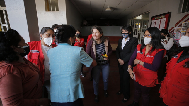 Visita de la ministra Claudia Davila a Ayacucho