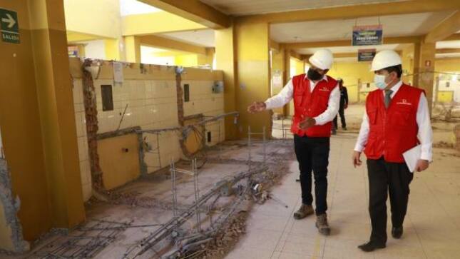 Auditores verifican la ejecución de trabajos de remodelación del Mercado central de Abancay