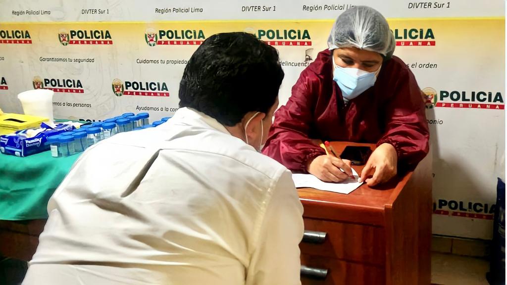 Diris Lima Sur inicia jornadas de prevención de cáncer en comisarías de Santiago de Surco