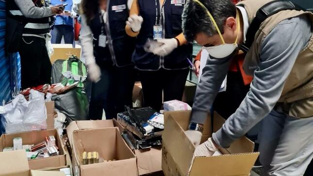 Incautan más de 250 kilos de medicamentos falsificados durante intervención en Centro Comercial El Hueco